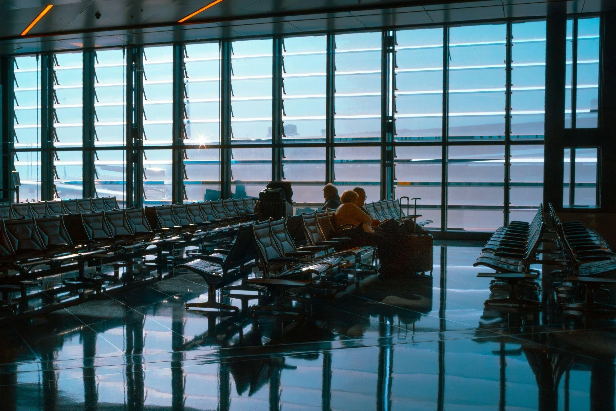 Travel delayed? How to stay comfortable and productive on extended layovers