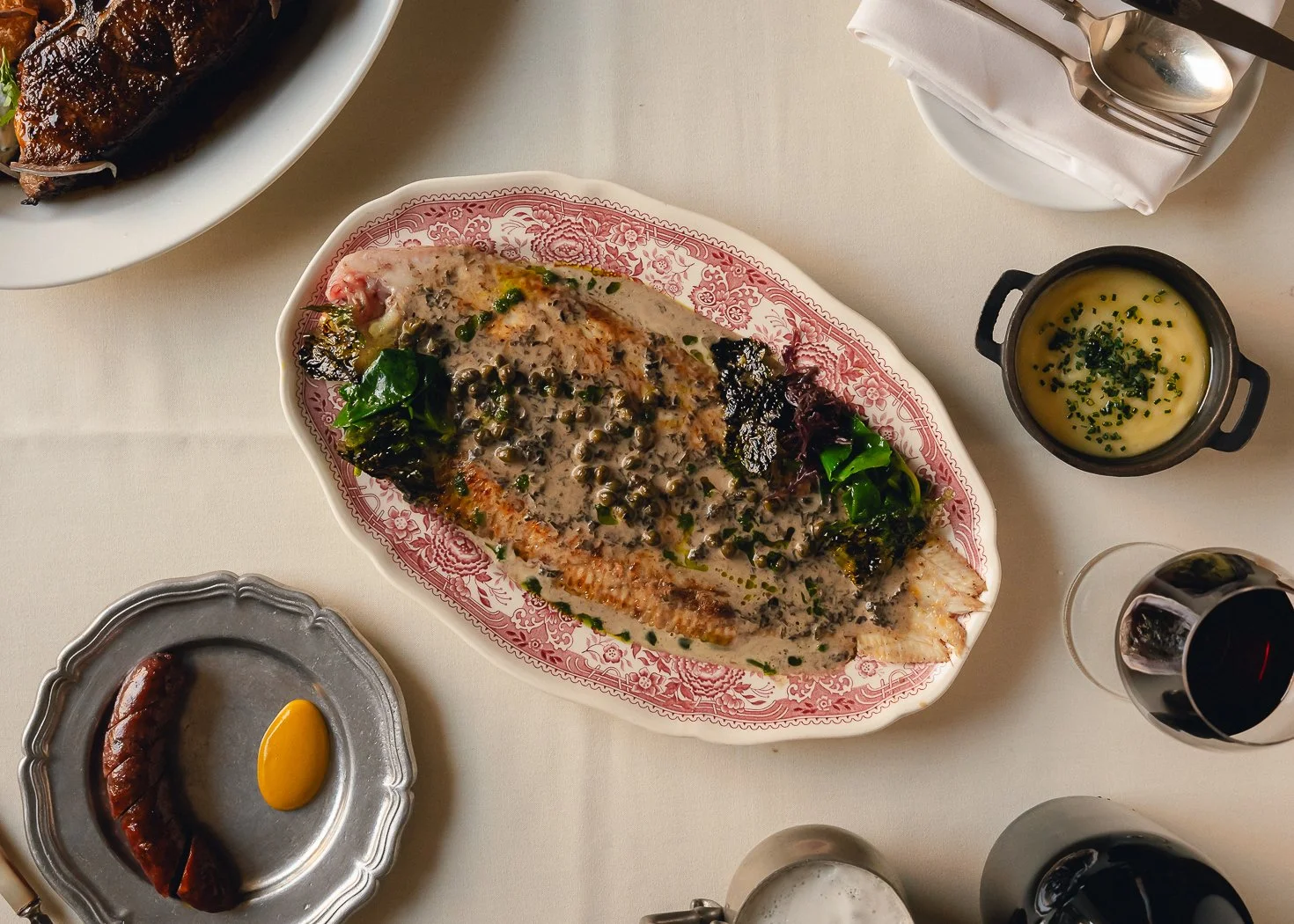  Dining in   London 