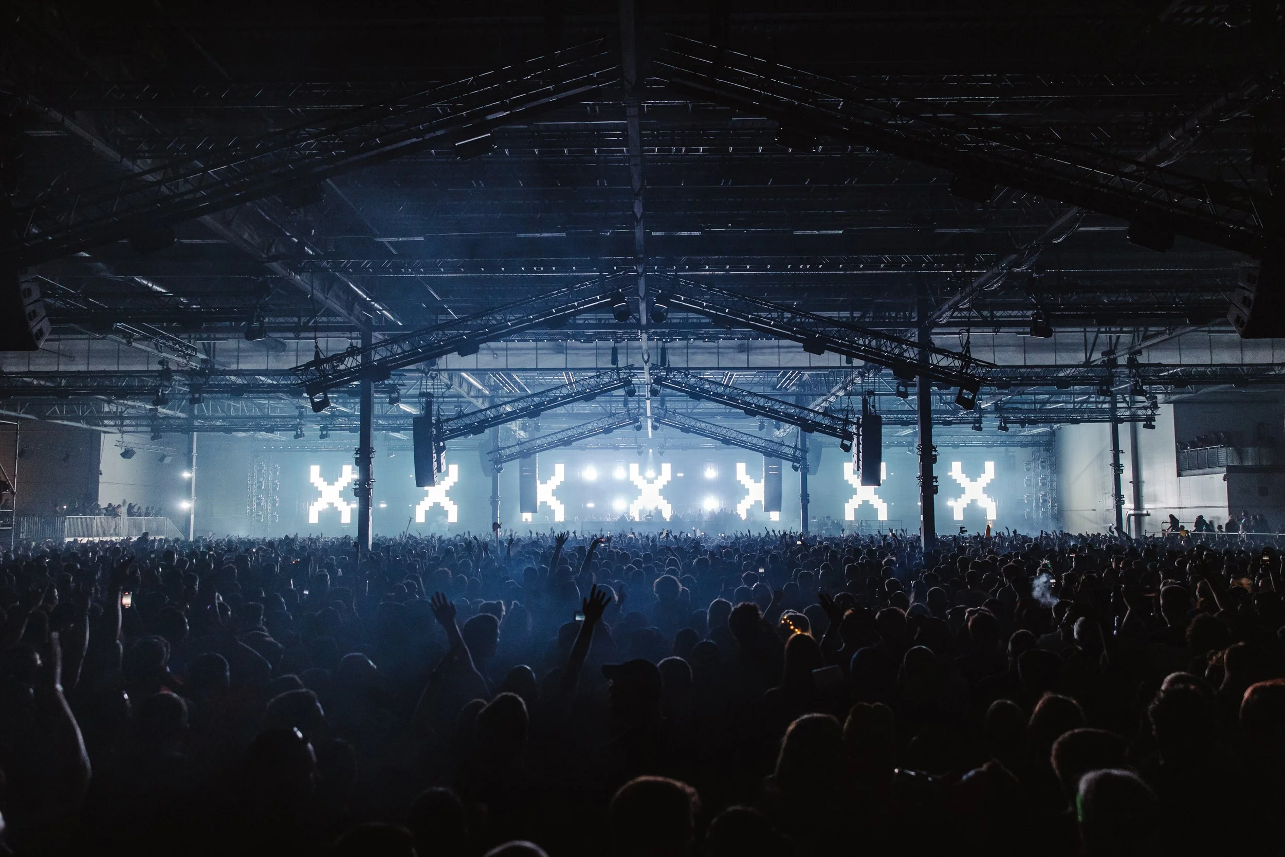 Max Ravu FLO London | DRUMSHEDS SS24: North London's hottest music venue returns ...