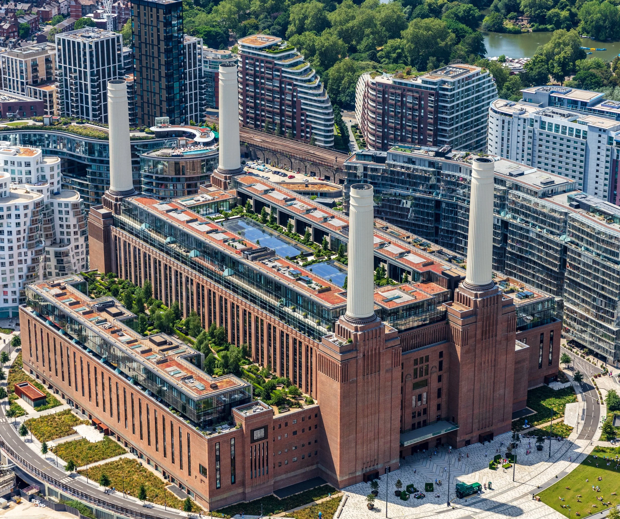 Flo Li Rocket FLO London | Rocket Padel to launch London's first riverside indoor ...