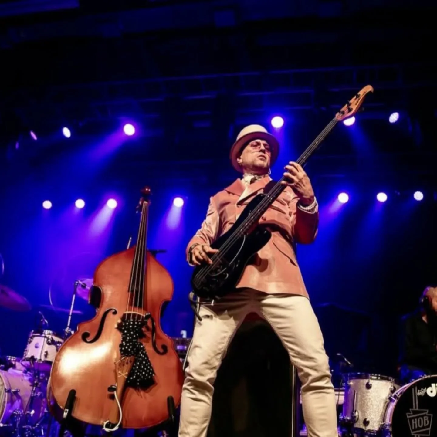 Pink velvet blazer by JMC