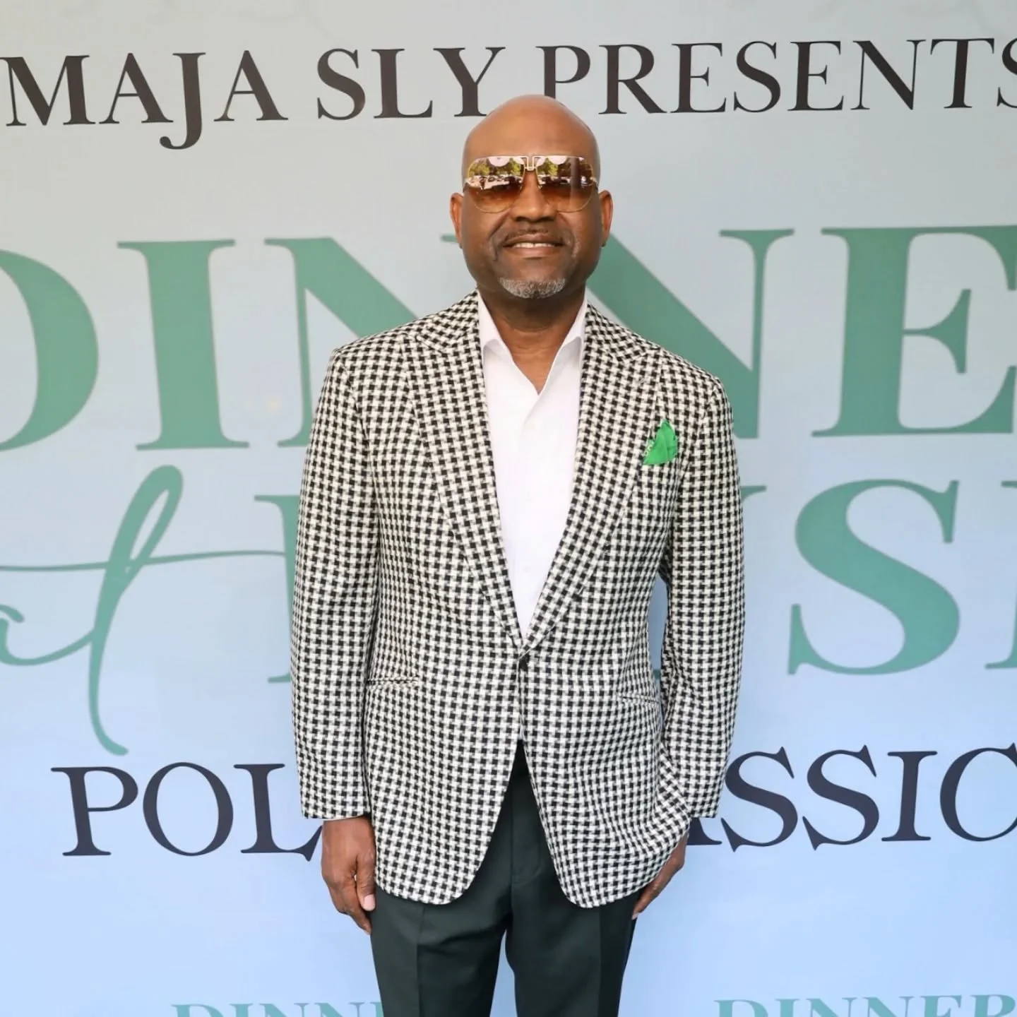 Black &amp; white houndstooth single breasted blazer by JMC