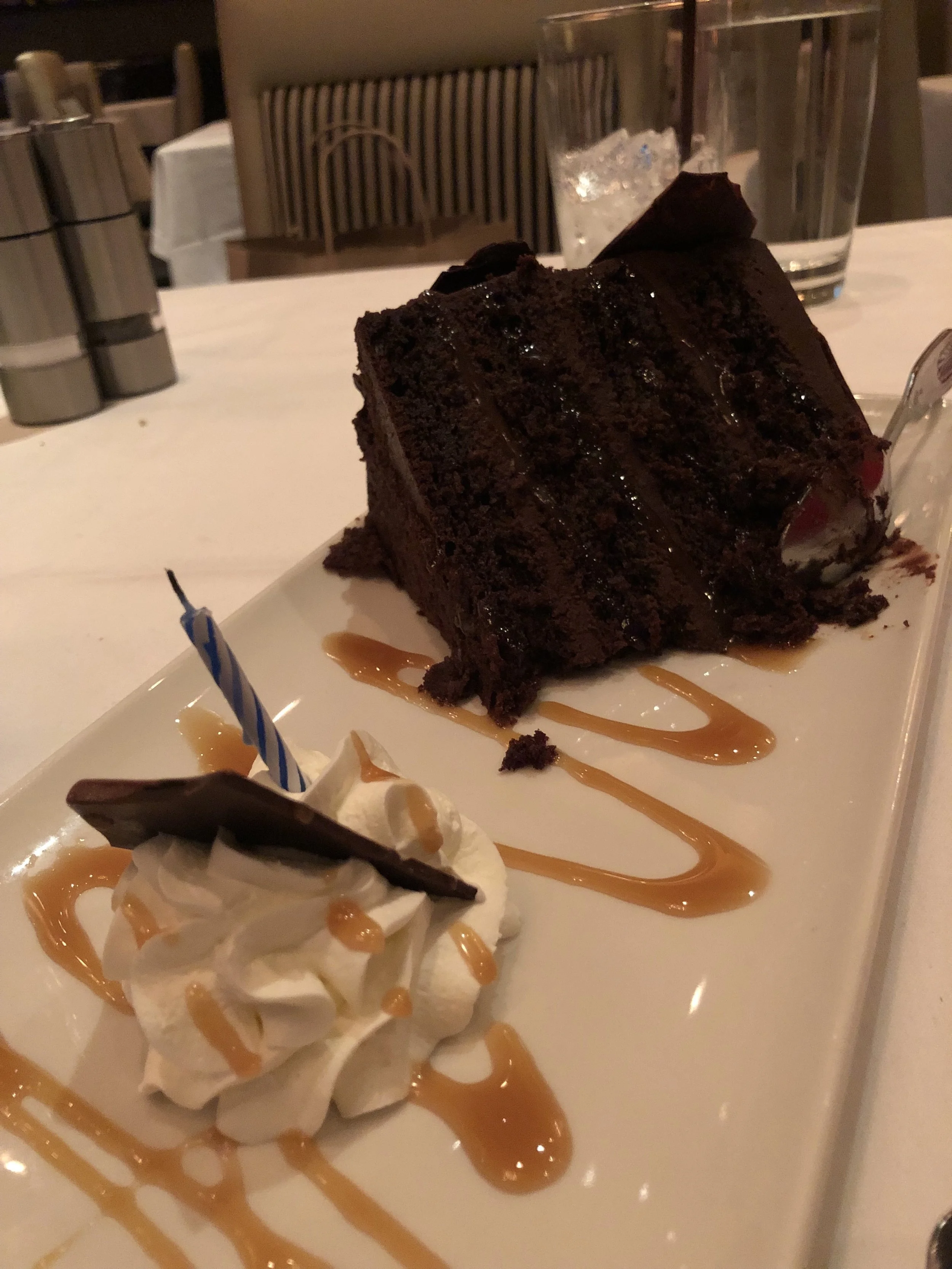 Morton’s : Complimentary Cake