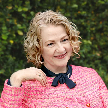 Anne_Headshot for Airbnb.jpg