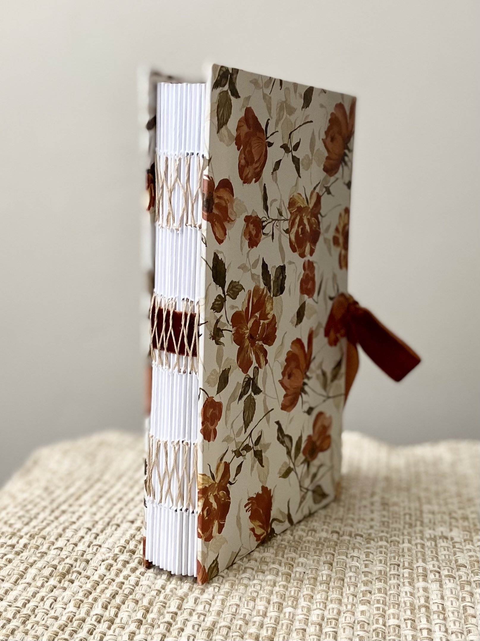 French Link Stitch Bookbinding with Amanda Parramoure