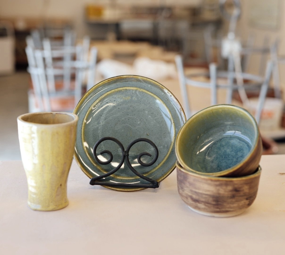 Design and create your own cohesive dinner set in September&rsquo;s Continuing Ceramics class.

And you&rsquo;ll finish it in time to wow your family and friends at Thanksgiving and holiday gatherings.

Our monthly projects are approachable for all s