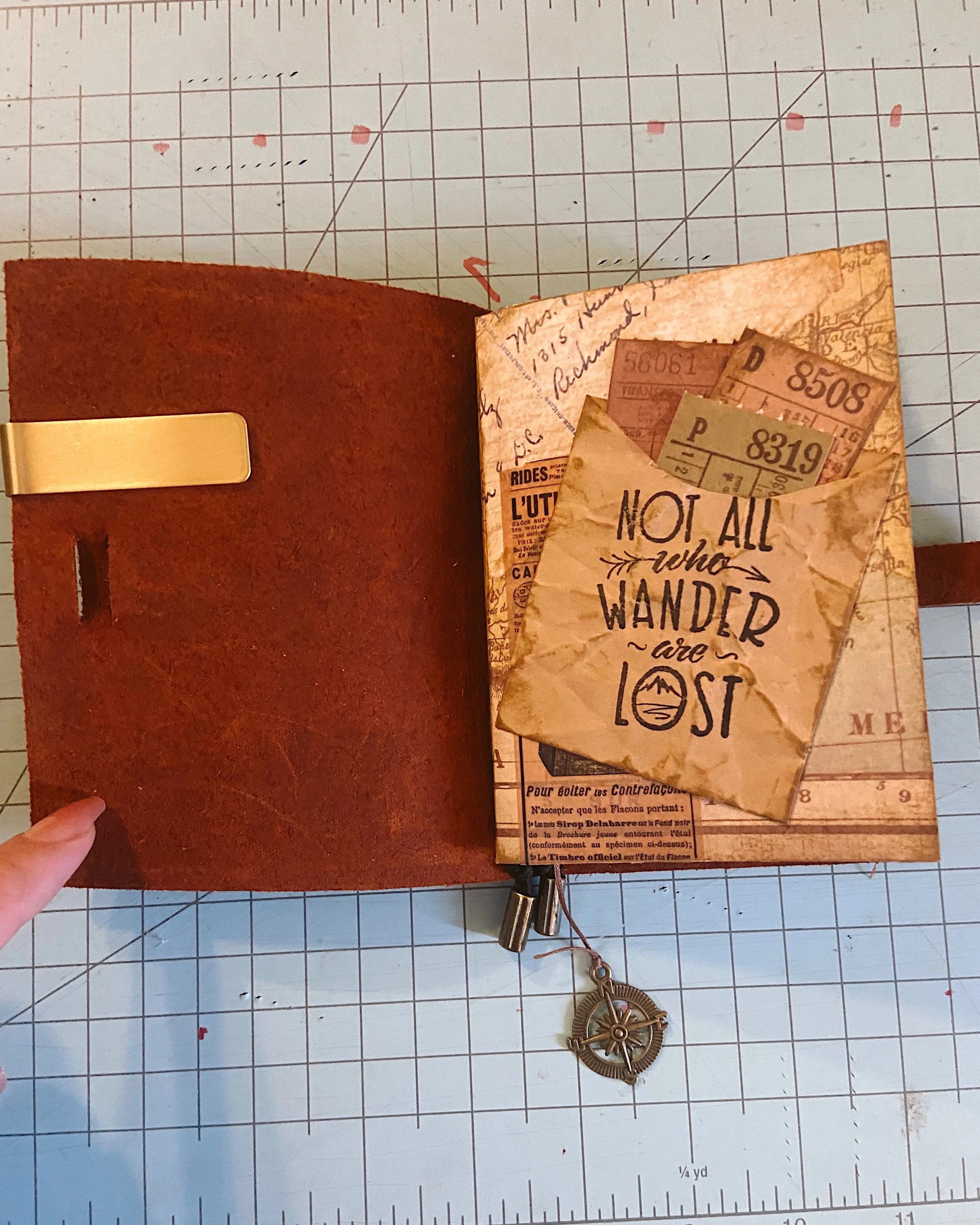 Fall is the perfect season to wrap up in a blanket and start journaling about your goals and ideas for next year. It&rsquo;s even better in a journal you made yourself.

Artist Amanda Parramoure is coming back to the studio on Saturday, November 7, t