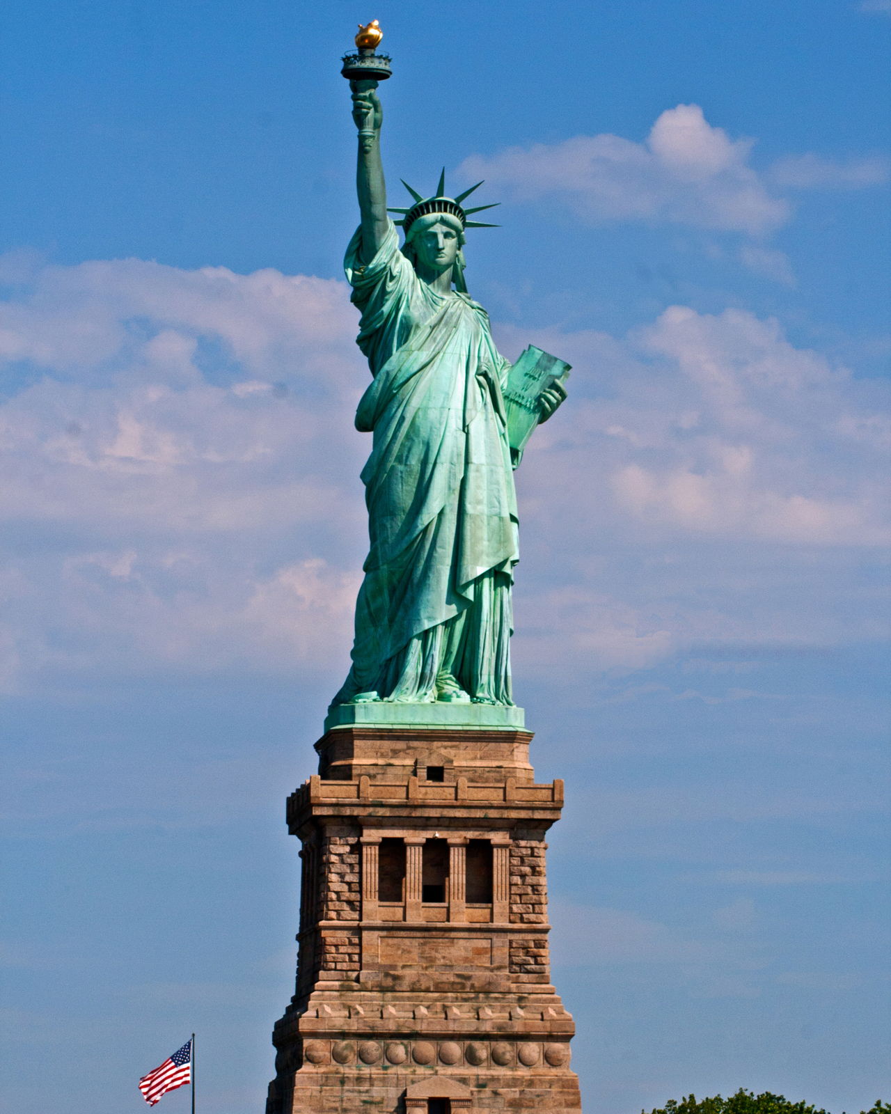 statue.jpg