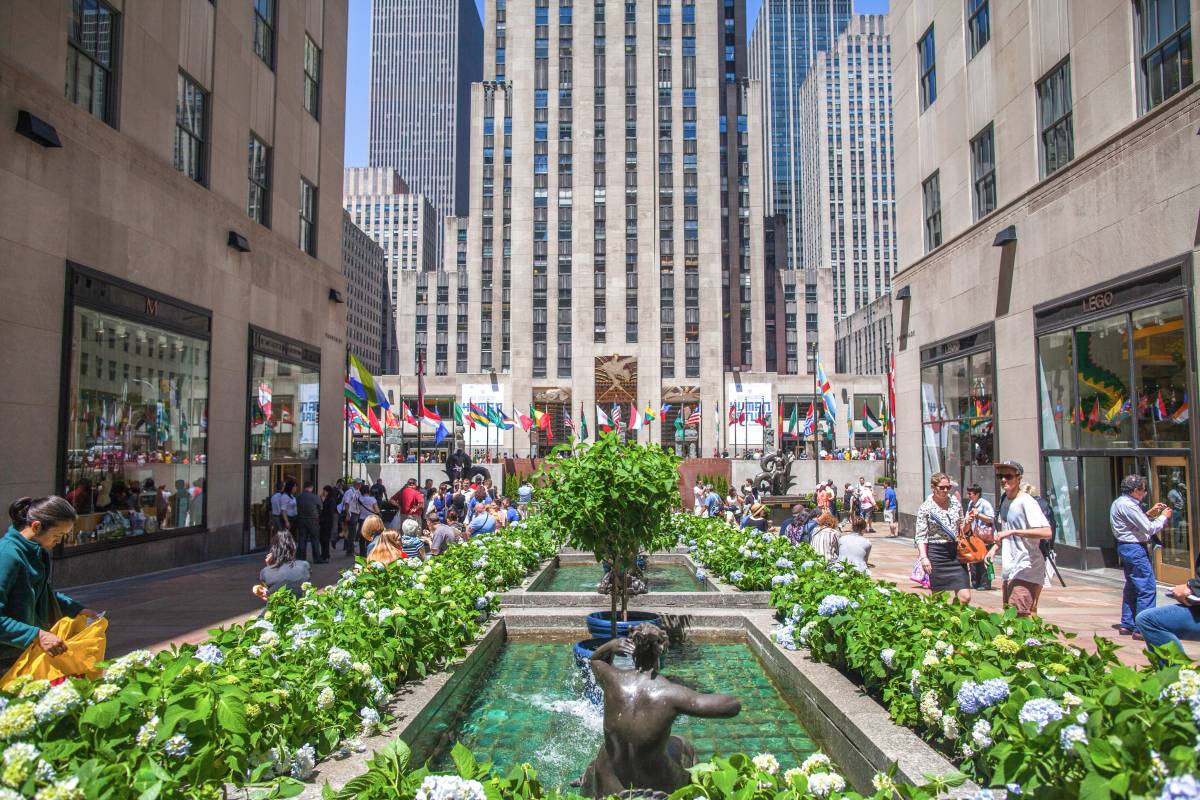 Rockefeller Center, from 5th Avenue