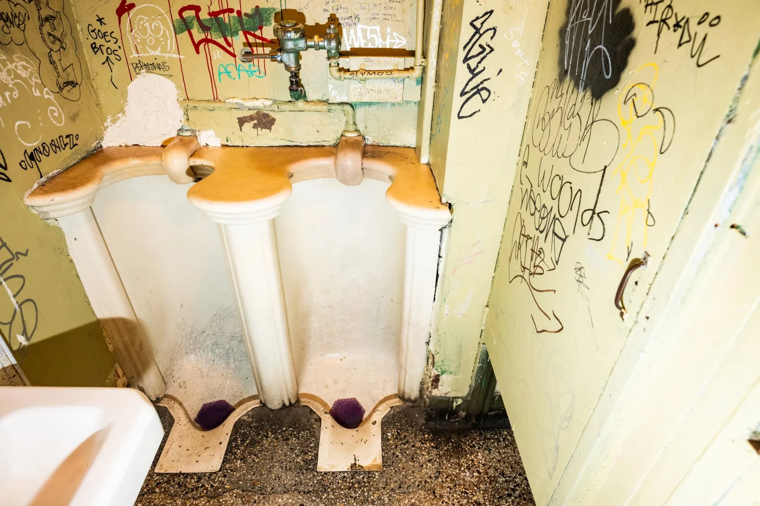 ‘Piss On History’ At Skylark, Home Of Chicago’s Oldest-Known Urinals