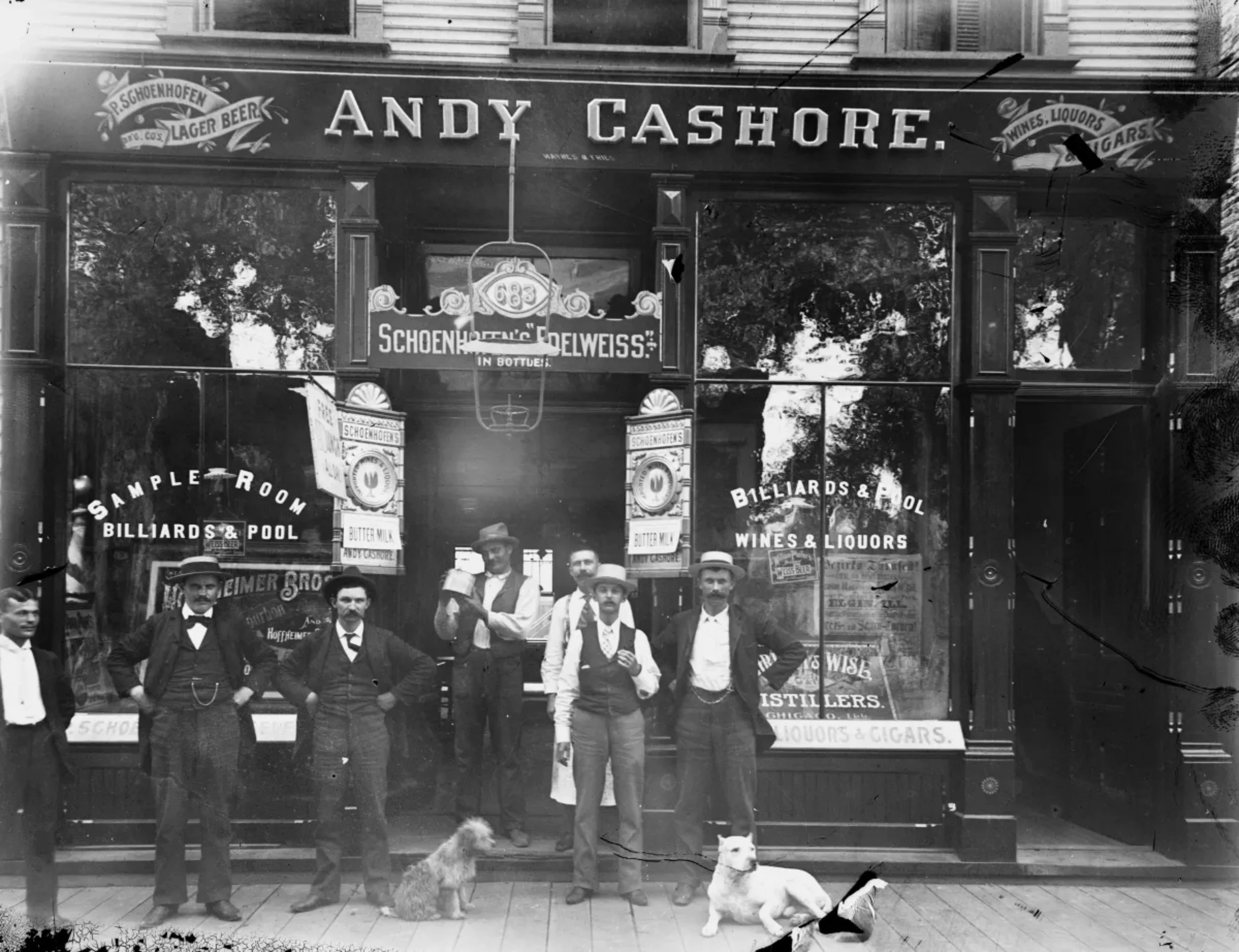 The History Of Chicago’s Dive Bars, Once Called ‘The Vilest Holes In The City’