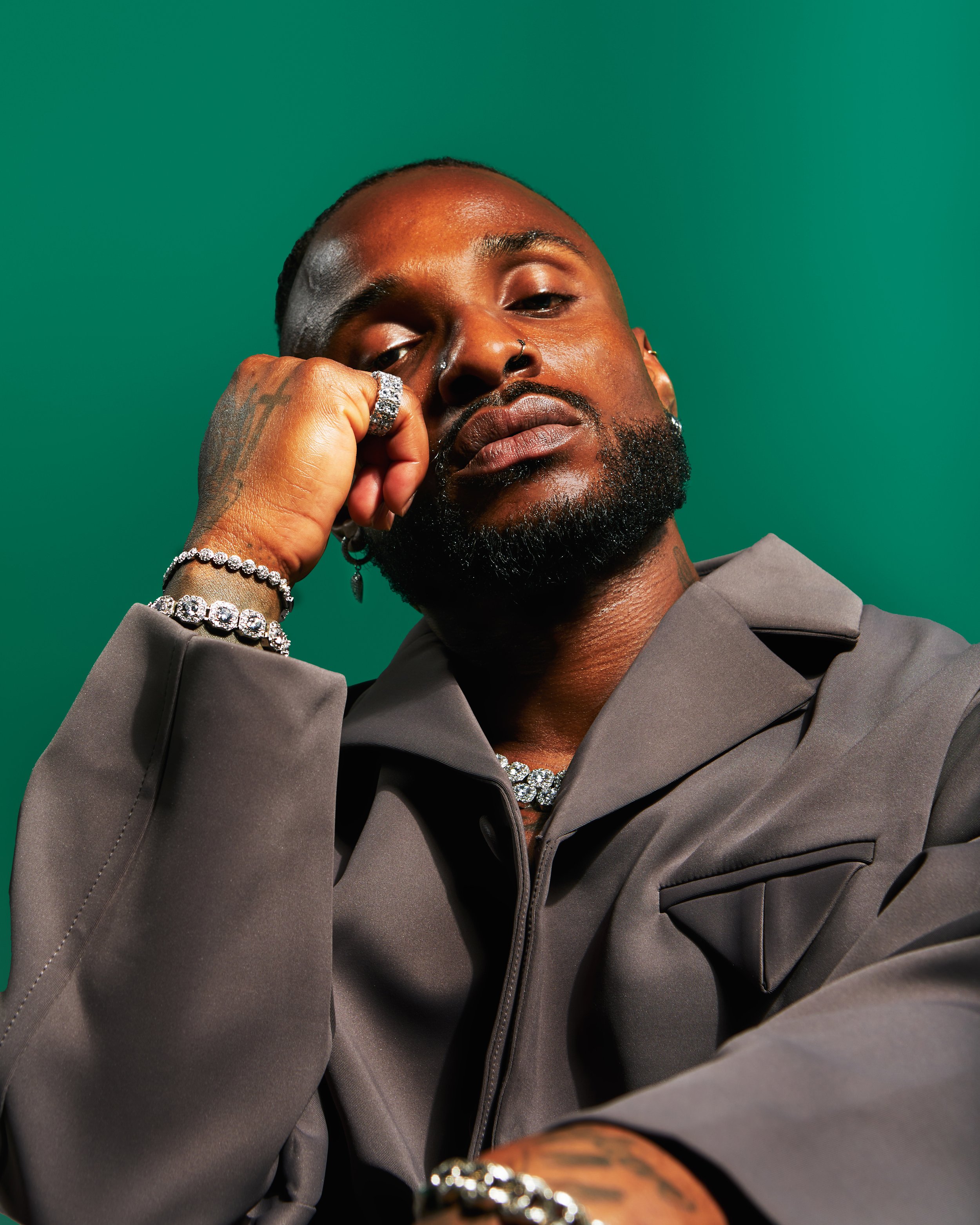 Canadian Based Nigerian Artiste Kays Releases New 14 tracked Album "Kays  World" - JUKEBOX