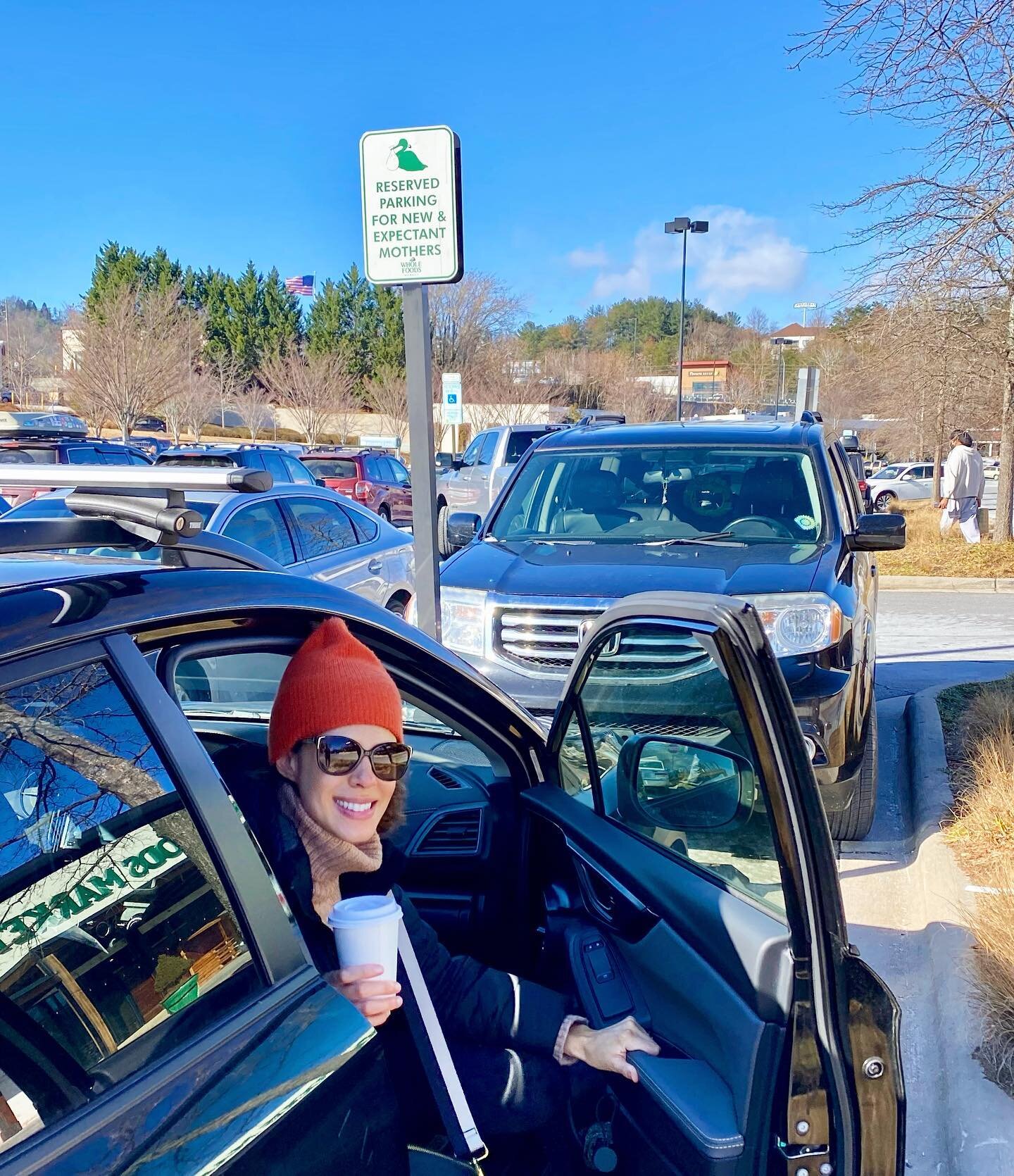 Hope everyone is having a beautiful holiday season!! ✨✨✨ While we eagerly wait to meet our new little one in the spring 🌷 I&rsquo;ll be enjoying the dedicated parking @wholefoods ☺️