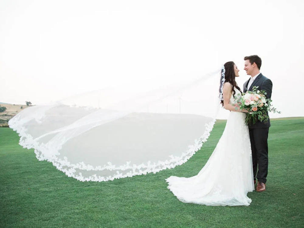Bride and Groom at Thanksgiving Point Golf Club Wedding