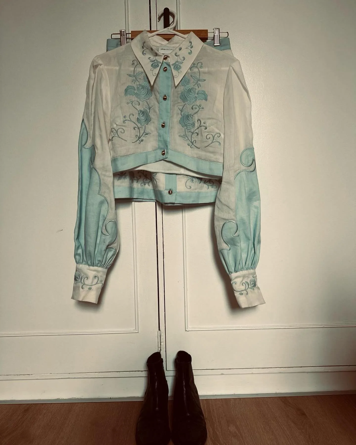 We&rsquo;re getting ready to go to a &lsquo;Dark Place&rsquo; 😉 
Mark your calendars for March 24 🗓️ we will be releasing our new single at @unionhotelnewtown with our friends @green_hand_band