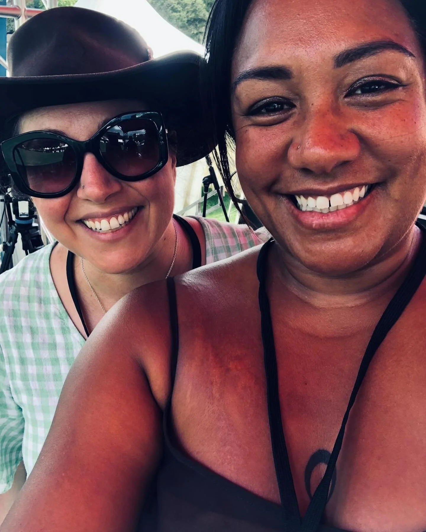 Our one and only Gabby Dinallo joined forces with @green_hand_band to sing some tunes at @yabunfestival 🖤💛❤️