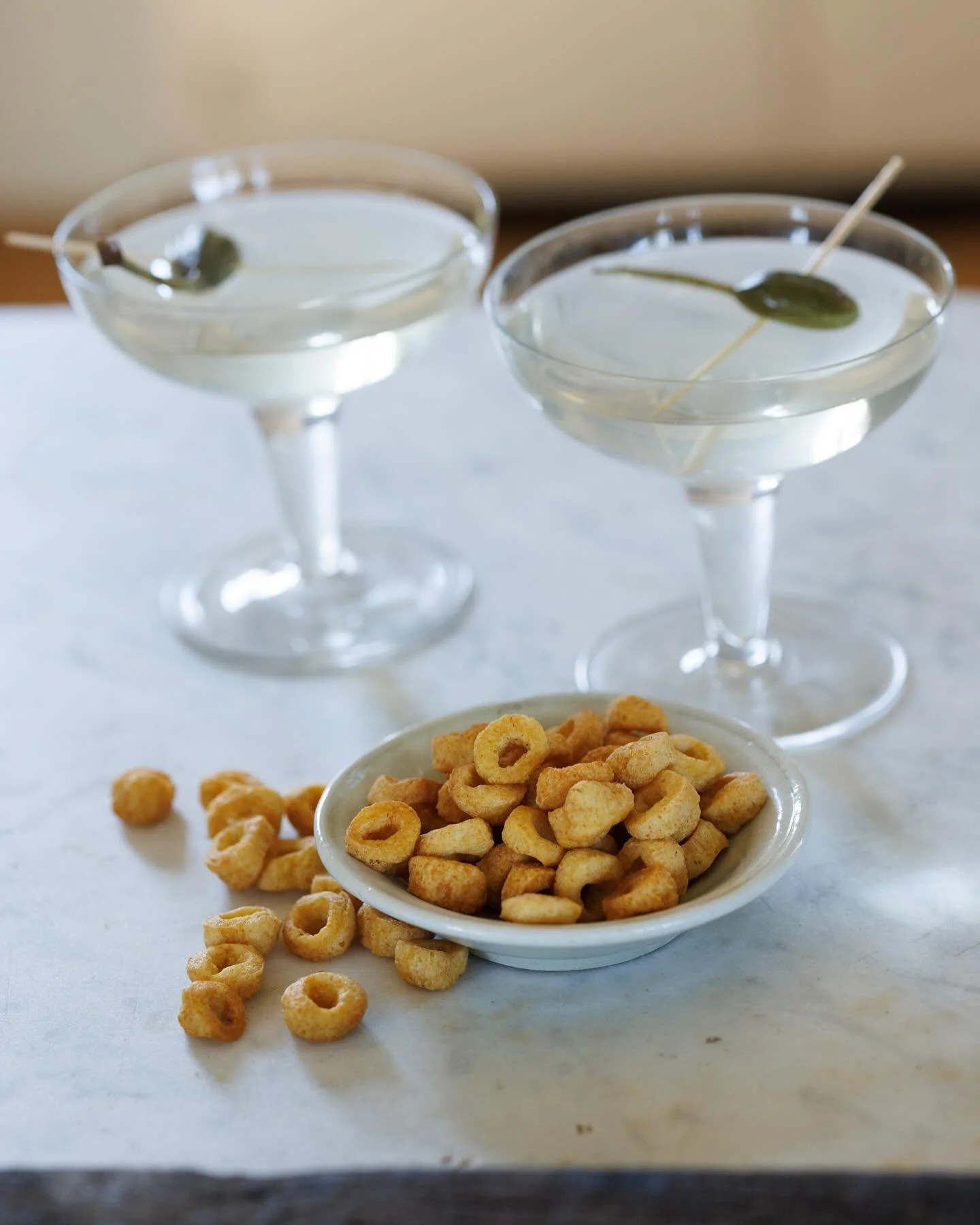 Friday night drinks are all the better with snacks that tick all the boxes - delicious, gluten free, plantbased, protein focused boxes. Can we get a Yippea it’s Friday?!! #healthysnacks #glutenfree #plantprotein #chickpeas #australiangrown #aus