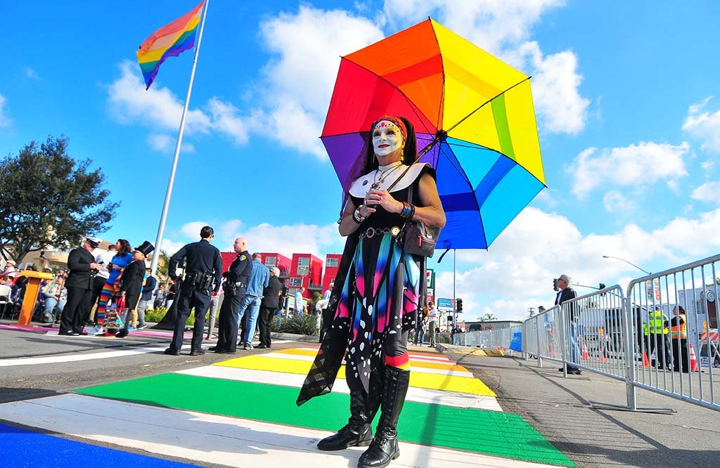 Rainbow-crosswalk-11.jpg