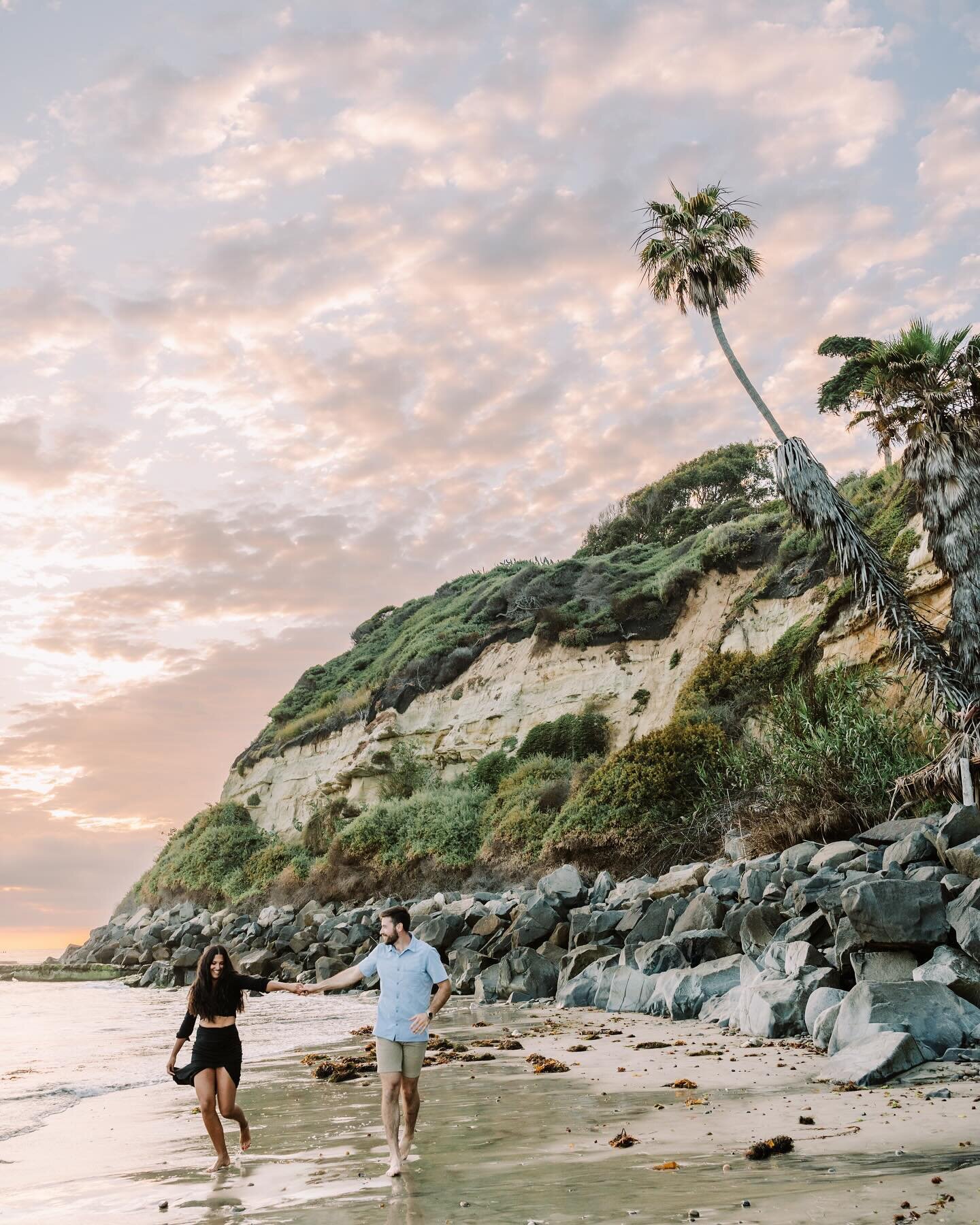 Cloudy sunset love goals. ✨ The location and scene of the day for your session plays an important role in helping to tell the story. Couples and clients work with me to select carefully the location for their photos and select their final place for t