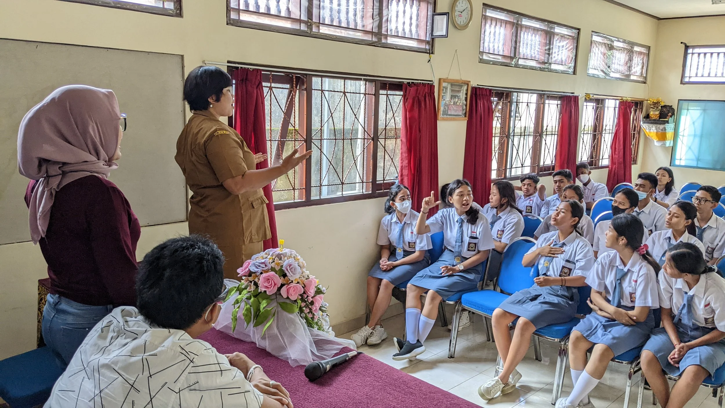 DNetwork Visits SLB Schools in Bali 