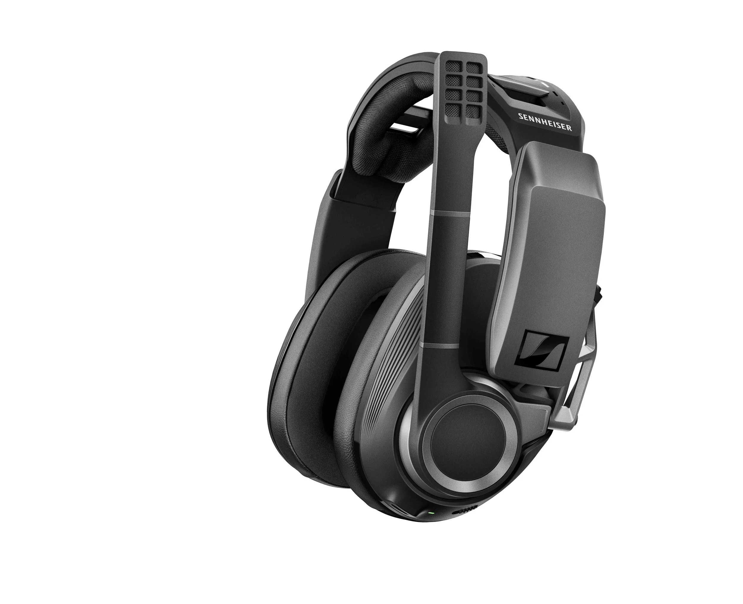 GSP_670_Headset_Isofront_RGB_red.jpg