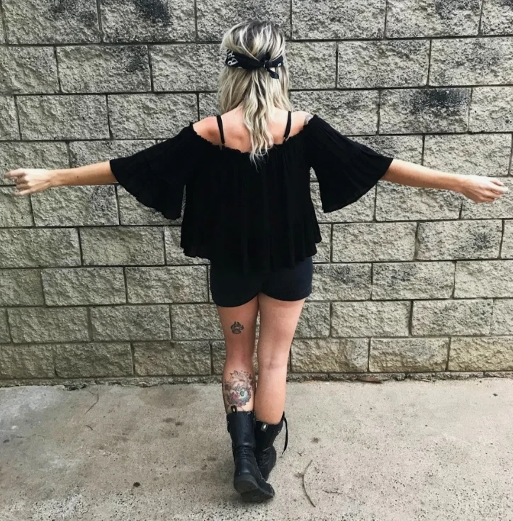 Black+off+the+shoulder+top-4.jpg