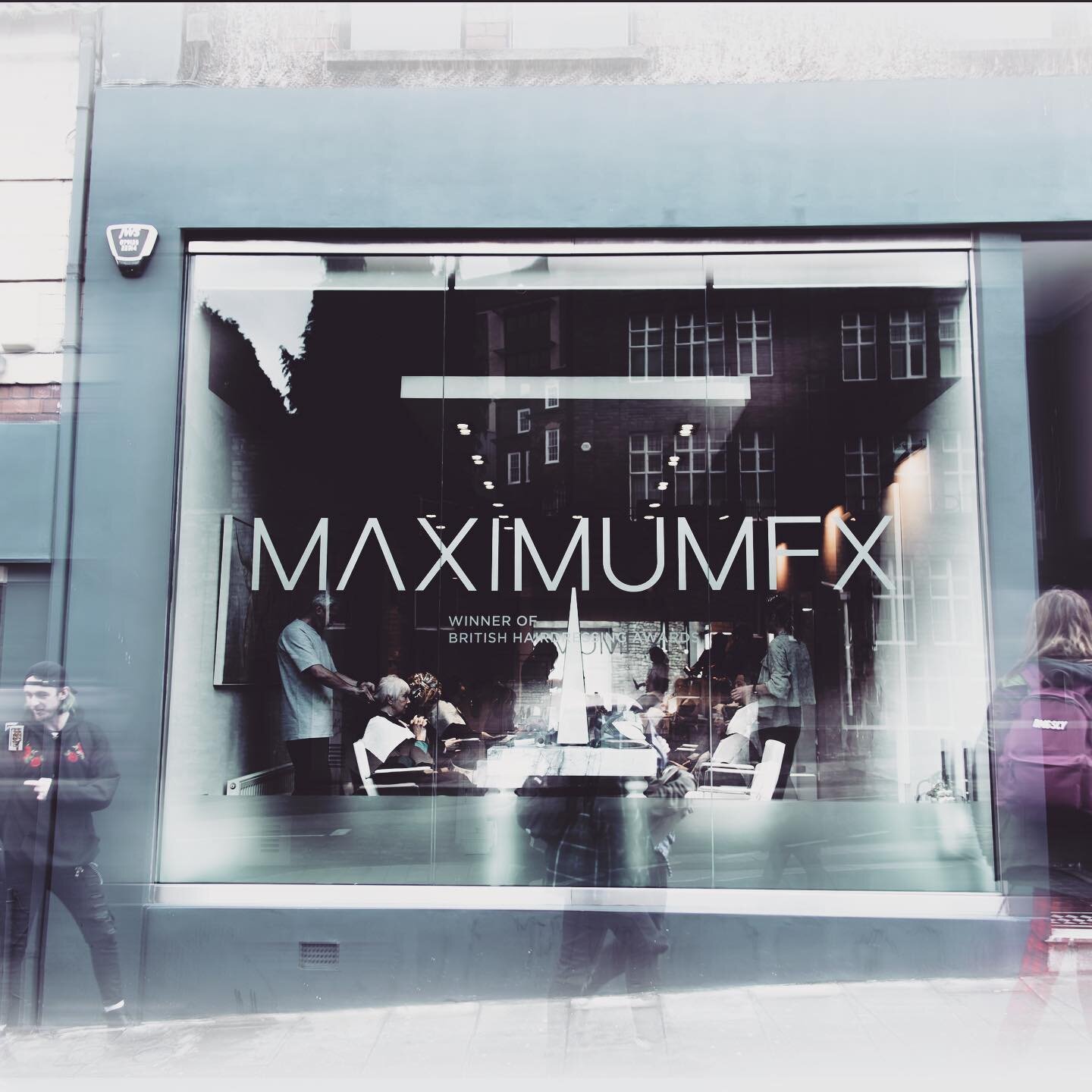 Baby it&rsquo;s cold outside&hellip;

&hellip; but it&rsquo;s warm in the salon and as always great to catch-up with a few regulars and meet some new faces.

When will we see you next? 💜

#MFXLovesYourHair #hairsalon #bristol #hairstylist #bristolsa