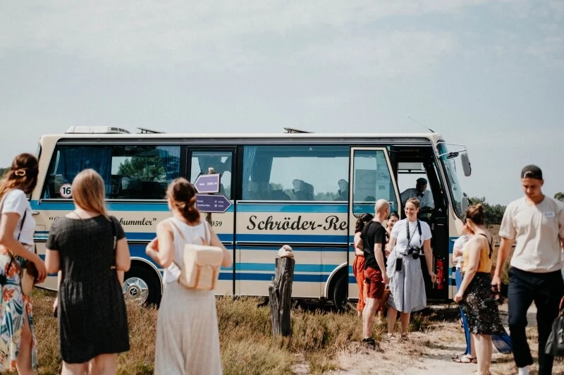 Der alte Bus mit dem wir den ganzen Tag unterwegs waren / © paulaundnoah