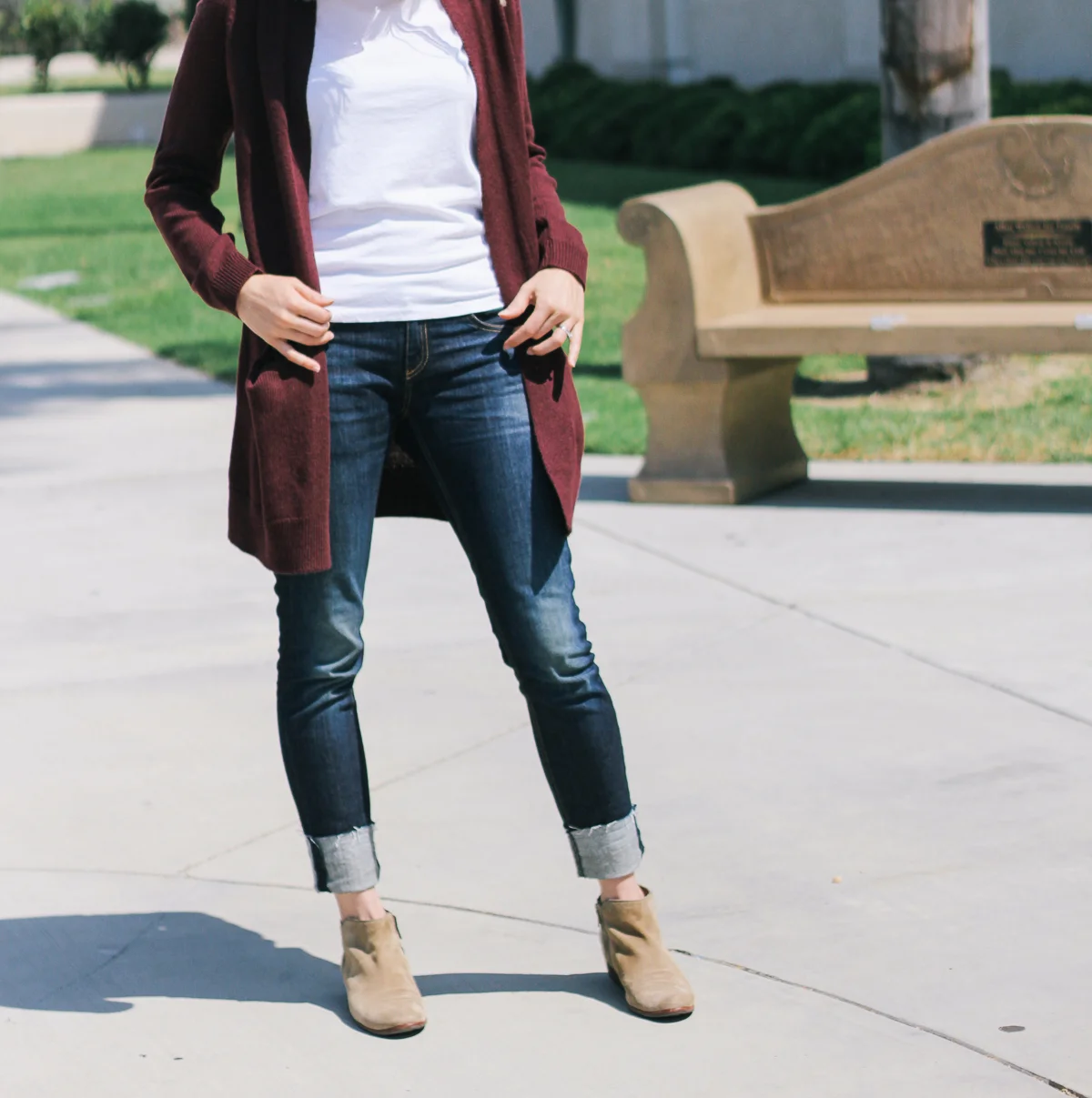cardigan with pockets, oversized cardigan, long cardigan, nordstrom cardigan, burgundy cardigan, rag and bone jeans, dark denim, cuffed denim, boyfriend jeans, sam edelman booties, grey suede booties, fall cardigan