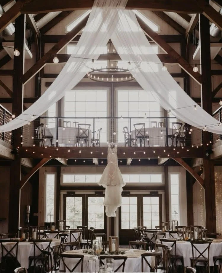 What to Expect on a Wedding Venue Tour