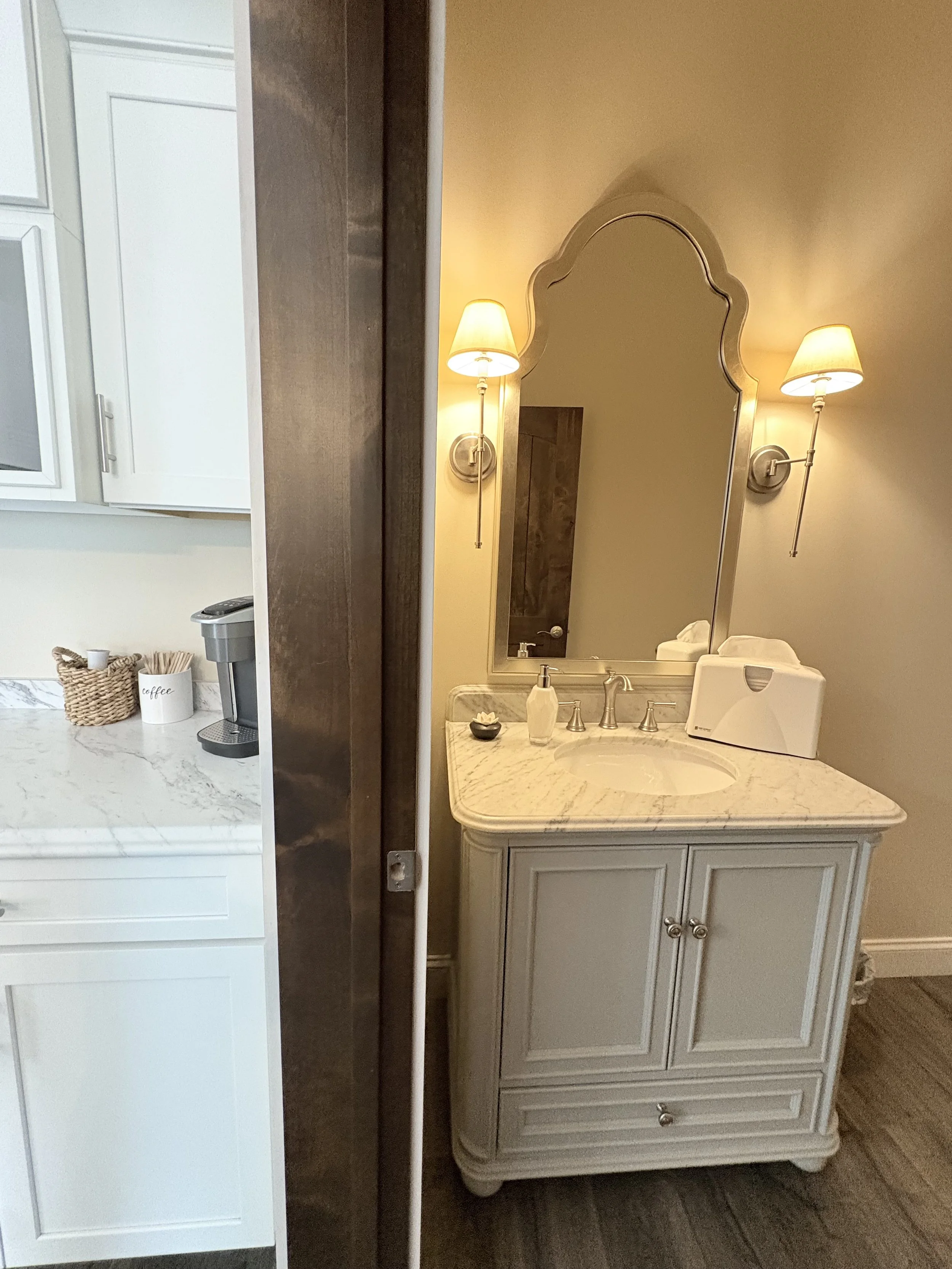 Private Bathroom in Luxury Bridal Suite.jpeg