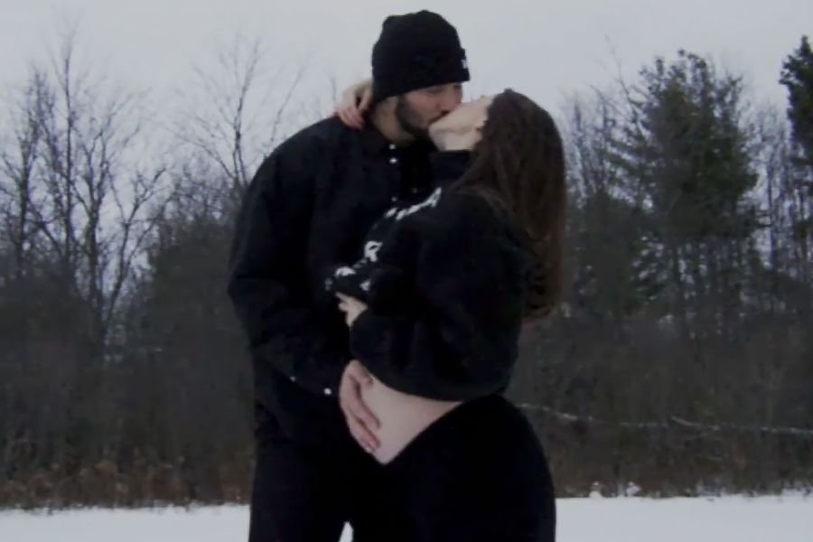 Josh Allen and Hailee Steinfeld pregnancy announcement Buffalo, NY