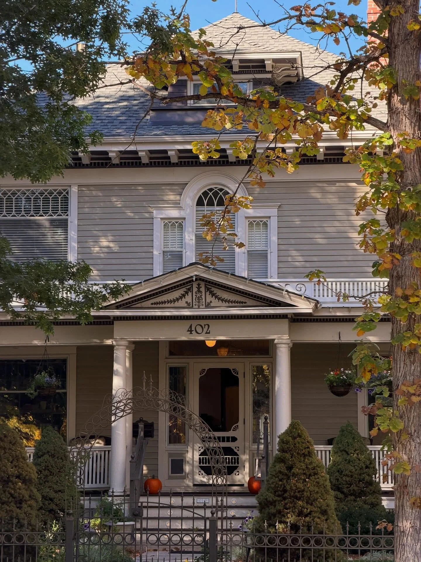 Come fall in love with Fort Collins starting right here on our porch. The pumpkins are out, the leaves are glowing and our team is ready to welcome you 🍂🍁🍃 &bull; &bull; &bull; &bull; &bull; &bull; &bull; &bull; &bull; &bull; &bull; &bull; &bull; 