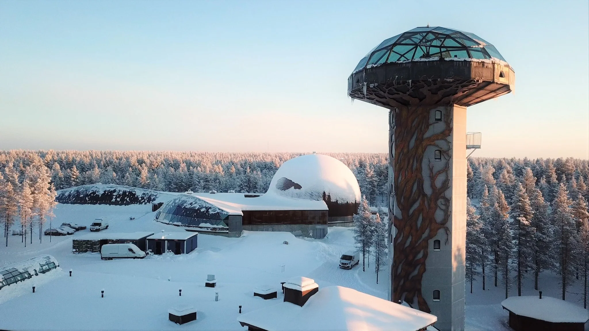 Visit the Kakslauttanen art gallery with a view like no other.