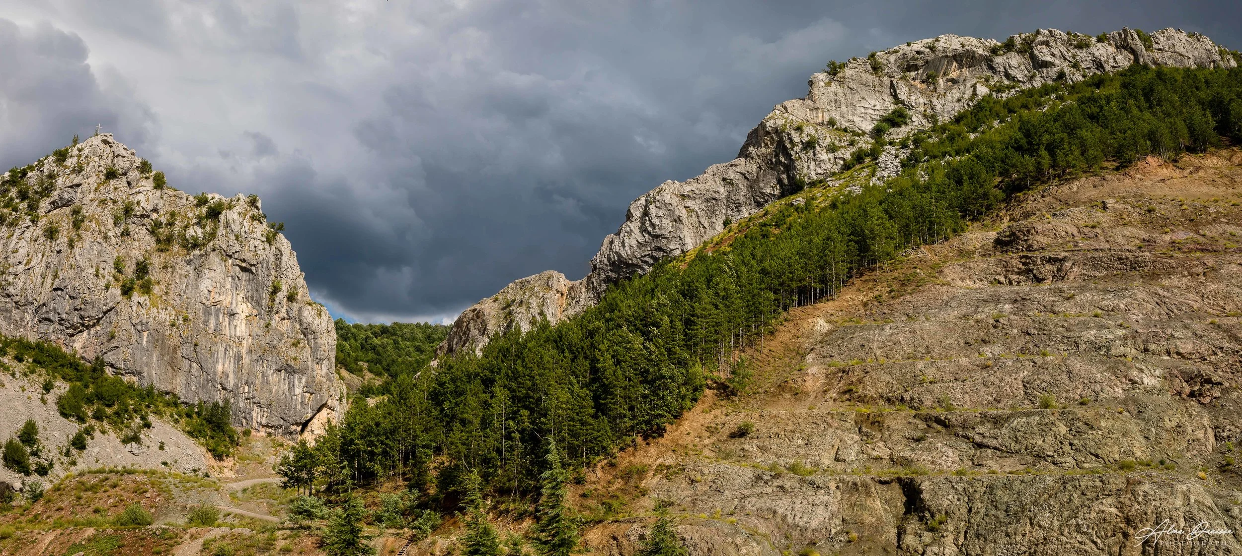 id 3041 - 10052x4509 px