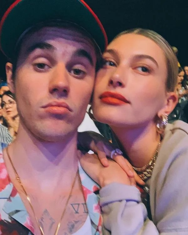 justin-bieber-and-hailey-baldwin-are-rebels-in-love-and-this-selfie-is-proof-check-out.jpg