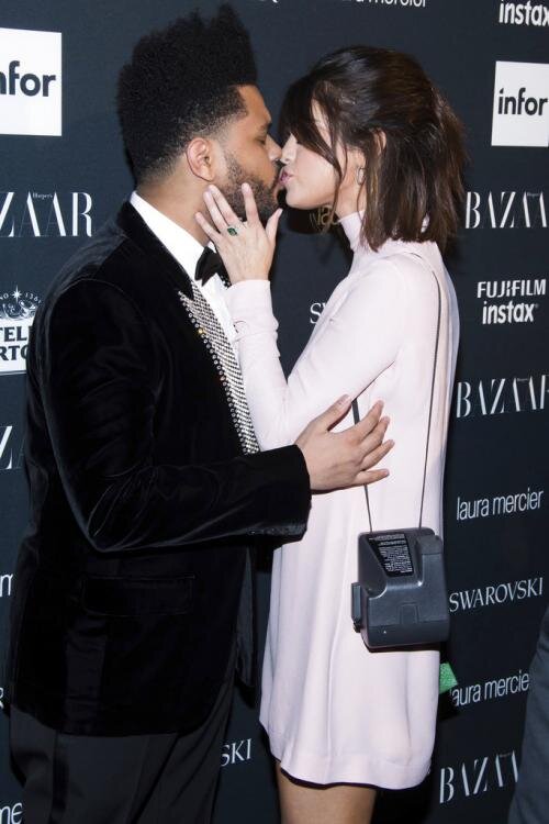 Photos-Selena-Gomez-and-The-Weeknd-indulge-in-major-PDA-on-the-red-carpet_0.jpg