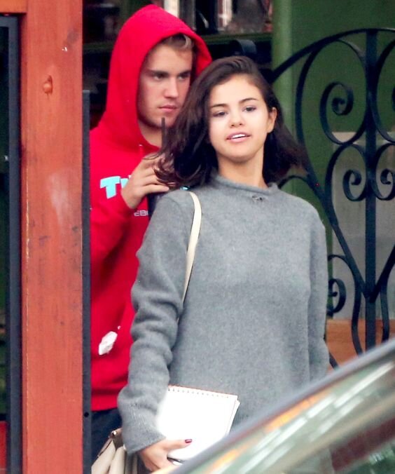 The Double Standard Between Justin Bieber And Selena Gomez On Social Media Exposingsmg The Double Standard Between Justin Bieber And Selena Gomez On Social Media Exposingsmg