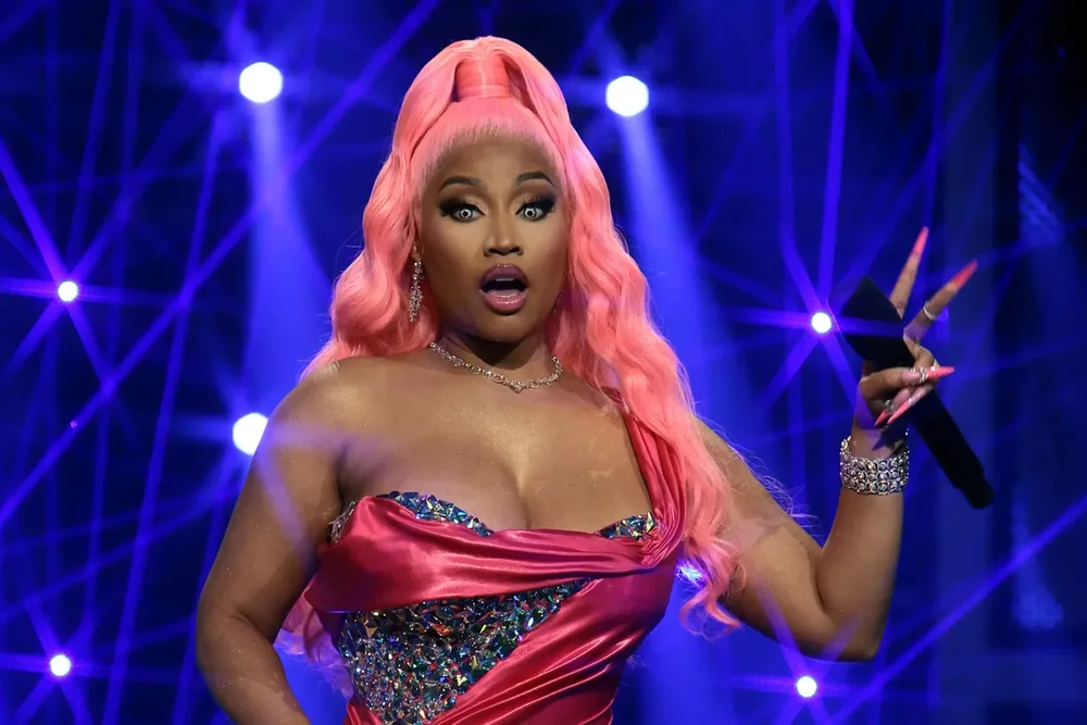 nicki-minaj-vs-everybody.webp