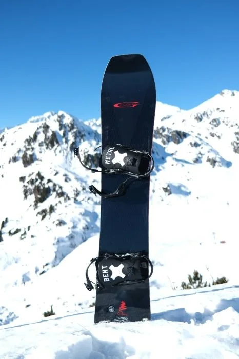 2627-GNU-Turbo-Gremlin-Snowboard-ER 1.jpg