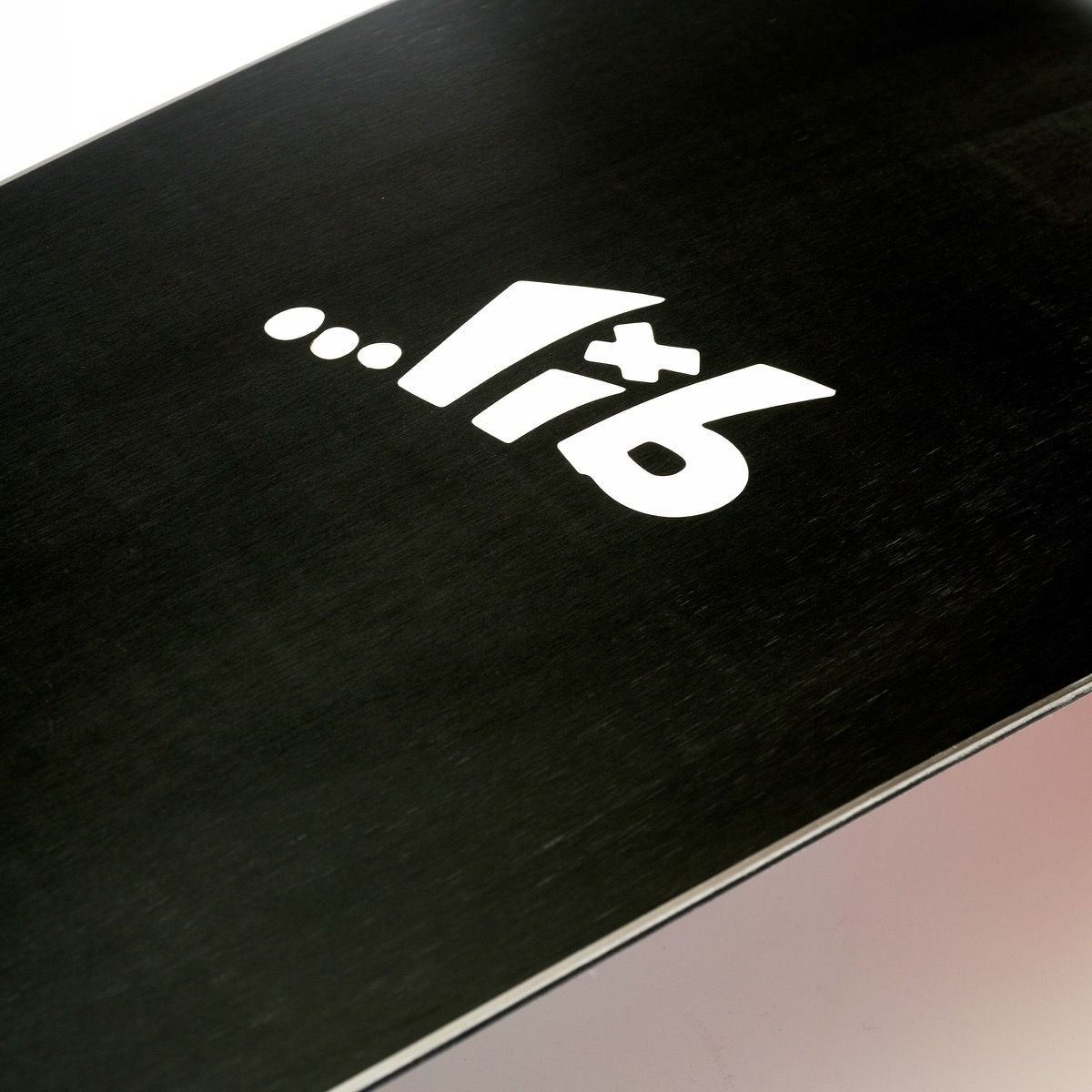 2526 rocket_base.jpg