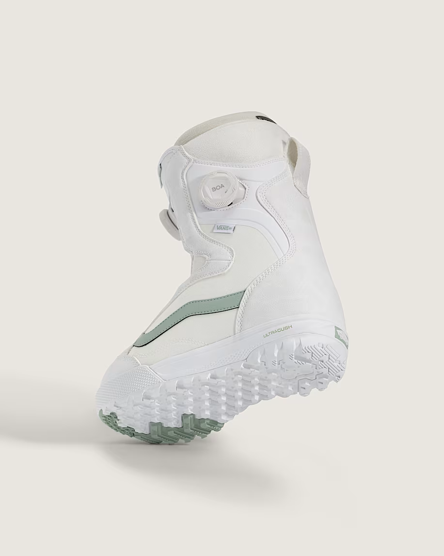 2526 ENCORE PRO white-olive grey outside 2.png