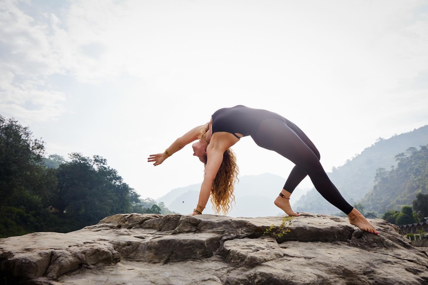 Thanksgiving Day Yoga 
10a @yogaview Chicago
Online + In-Studio

Let&rsquo;s begin together grounded in gratitude and aligned with abundance 🍂

Holiday Week Schedule:
Monday 6p @yogaview 
Tuesday 6:30p @studiothree WL
Wednesday No Classes
Thursday 1