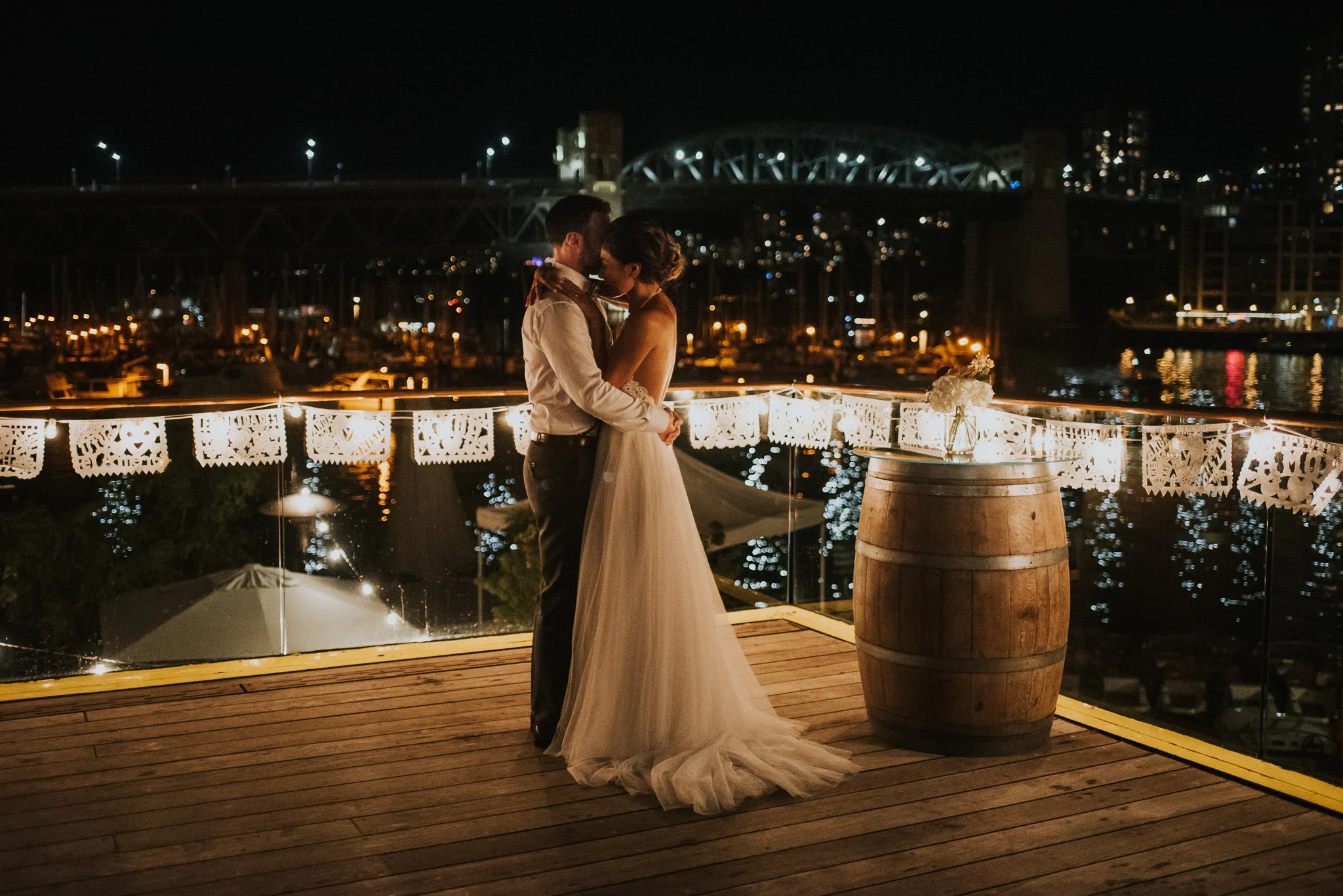225-bridges-granville-island-vancouver-wedding-ayakopaddy-web-5466.jpg