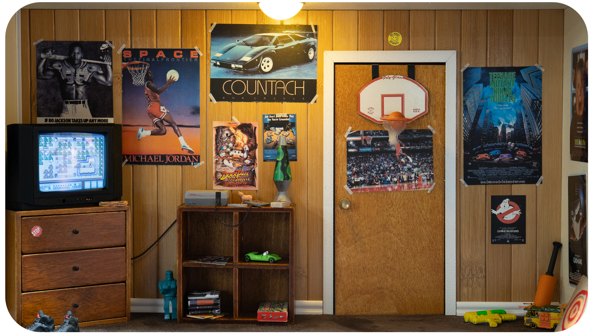 RETRO ROOM #15