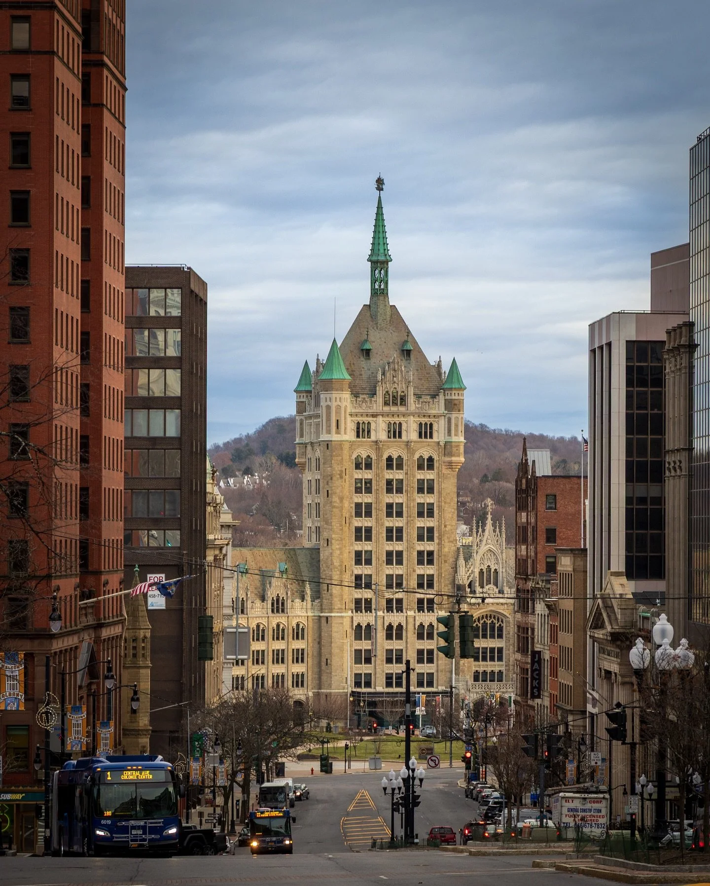 I&rsquo;m upstate this weekend so let&rsquo;s talk about some upstate landmarks. Albany generally gets a bad rap, some of it deserved, some of it overblown, but what it does have is beautiful buildings and in my opinion, this might be one of the most
