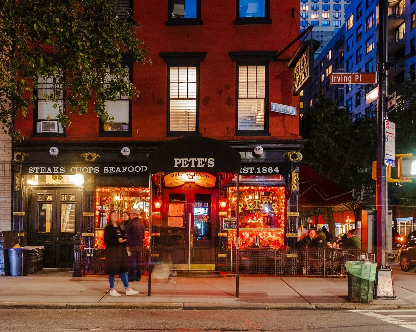 Pete&rsquo;s Tavern, has been serving New Yorkers since 1864 and is one of the oldest continually operated restaurants in the entire city. While the building dates back to 1829, it would take until the waning years of the Civil War for a bar to open 