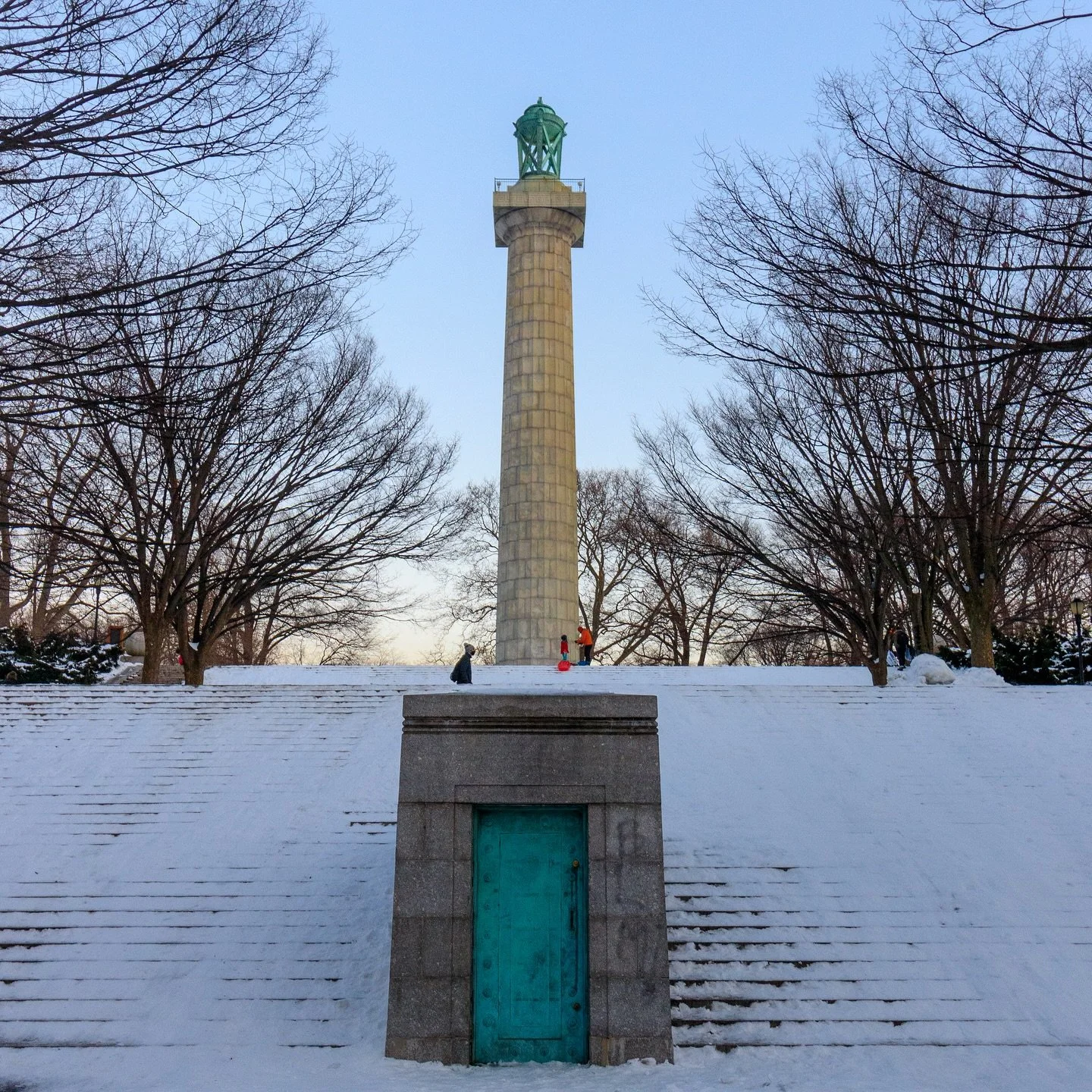 With today being Veterans Day, I wanted to share a few different war memorials located around NYC, this is far from a comprehensive list by the way. These span from the Revolutionary War to the First World War which is where the date for Veterans Day