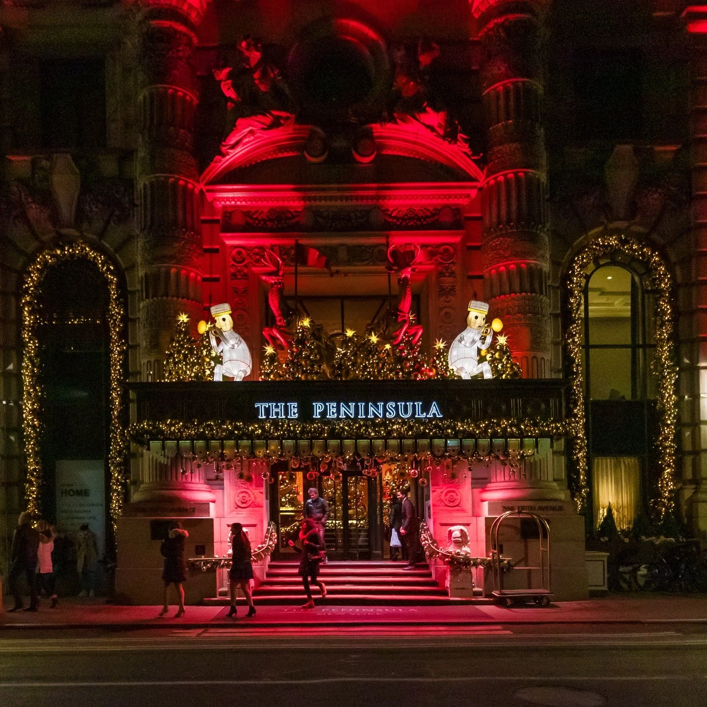 The Peninsula Hotel is one of the most luxurious in New York and has been listed by Travel and Leisure as one of the best hotels in the world. When it was built in 1905, it was a very new trend. Hotels up until this point were notably more residentia