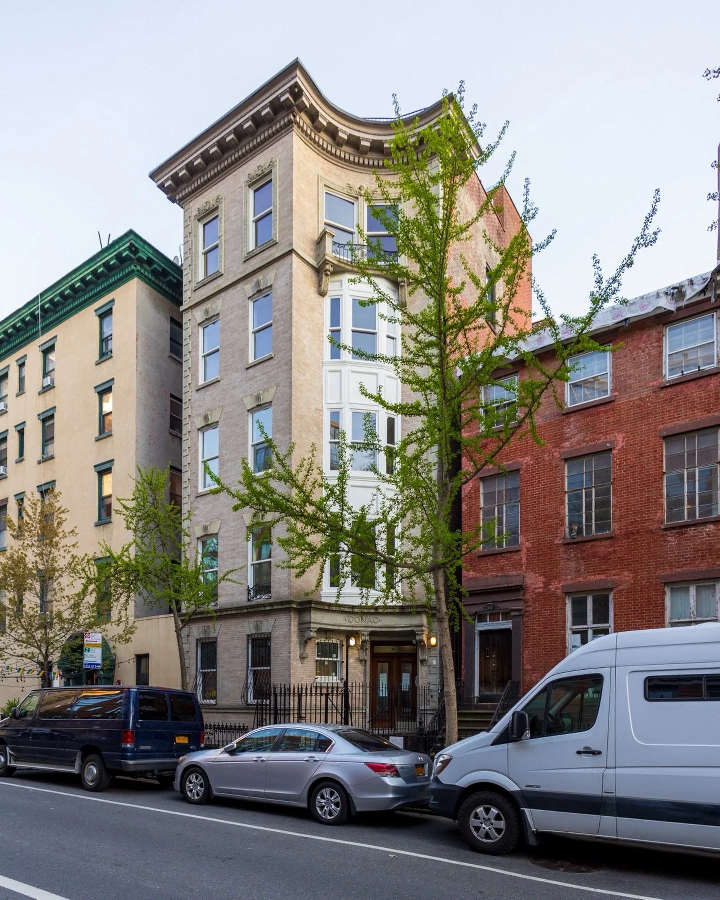 Necessity is the mother of invention, rings true when it comes to real estate, particularly fitting a building on a strange lot. This is 402 West 20th Street, and if you&rsquo;re anything like me, you&rsquo;ll immediately be drawn to this interesting